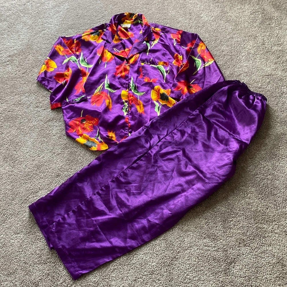A’ Milano Purple Floral Satin Pajama Set Button Top Pants Sleepwear SIZE M